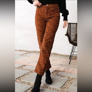 Levi’s wedgie straight leg cheetah print corduroy high rise jeans